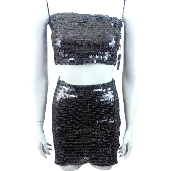 Revolve Superdown Lila Fringe Sequin Set Mini Skirt Crop Top Womens Small Silver - Picture 2 of 14